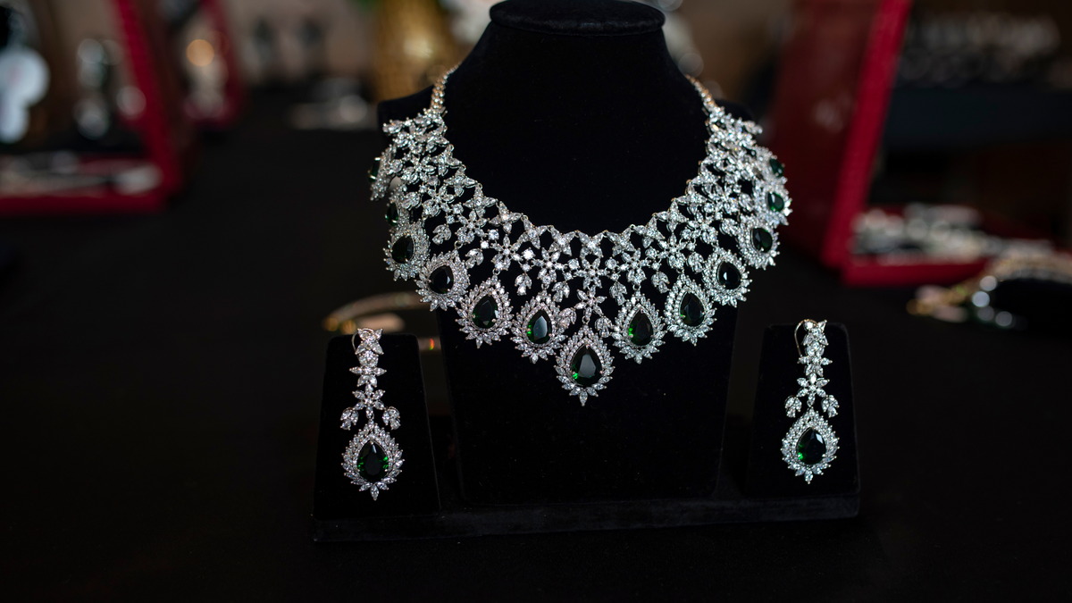Sparkle with a Purpose – The Ethical Elegance of Lab Grown Diamonds for ...