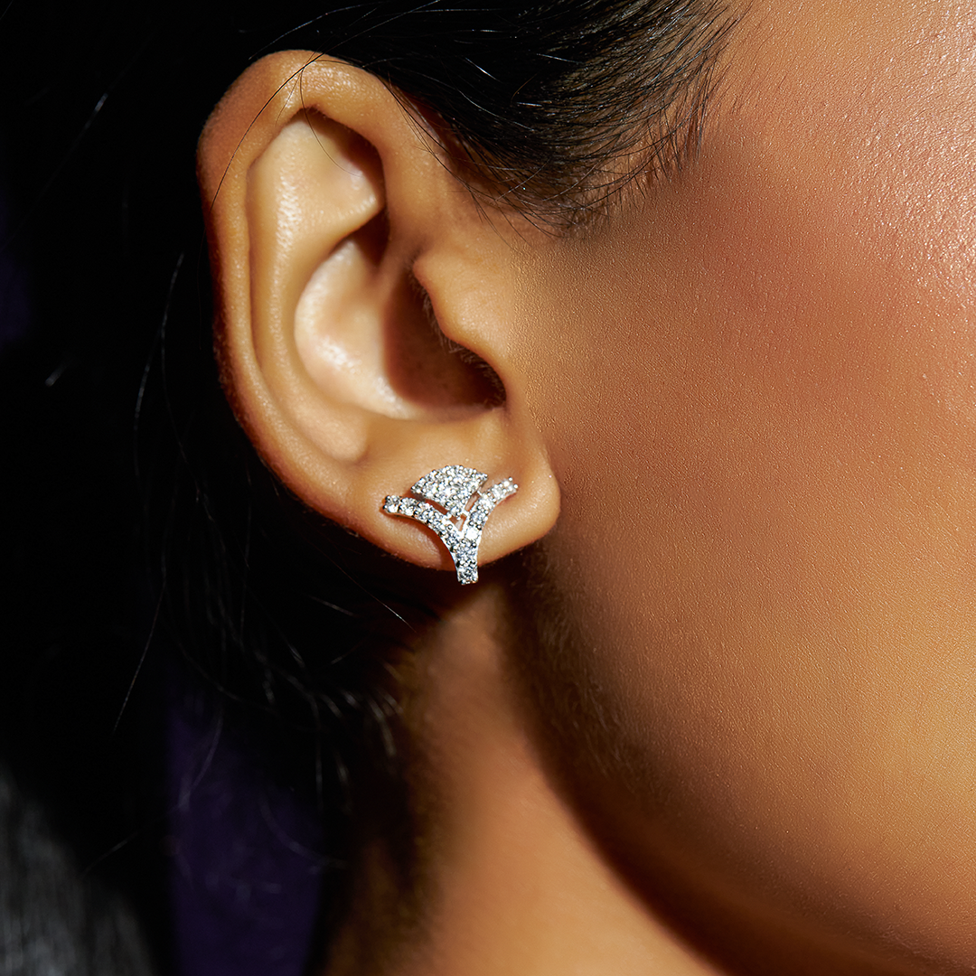 Buy Bright Flower Diamond Stud Earrings Online